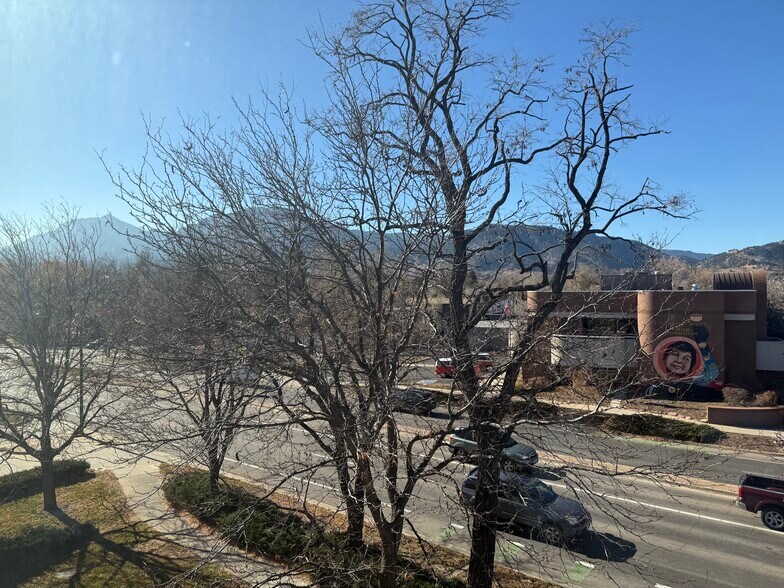 More Photos Of 2500 Pearl St, Boulder Office For Lease