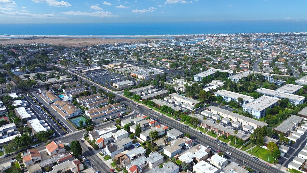 More Photos Of 16672 Algonquin St, Huntington Beach Apartments For Sale