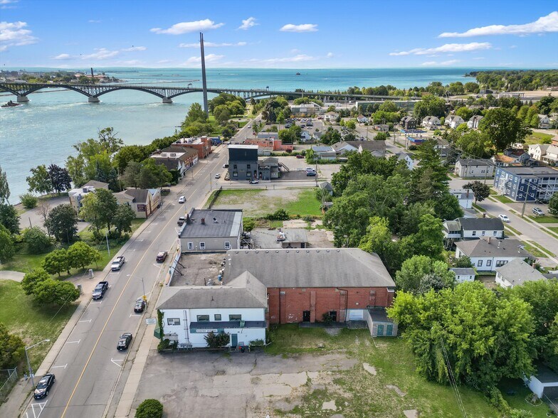 More Photos Of 131-139 Niagara Blvd, Fort Erie Storefront Retail Residential For Sale