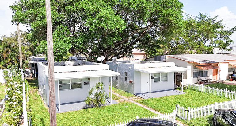 Primary Photo Of 2133 Coolidge St, Hollywood Apartments For Sale