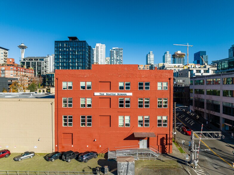 Primary Photo Of 2501 Elliott Ave, Seattle Loft Creative Space For Lease