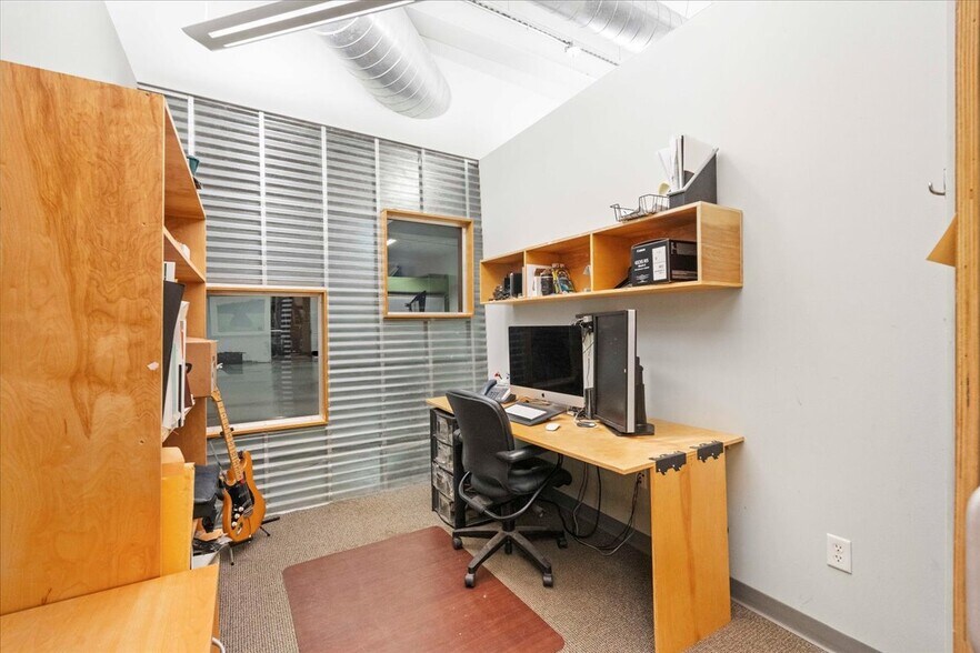 More Photos Of 1225 Greenway Cross, Madison Flex For Sale