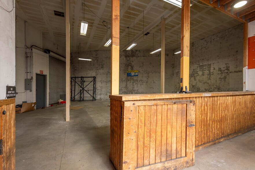 More Photos Of 4931 Venice Blvd, Los Angeles Storefront For Lease