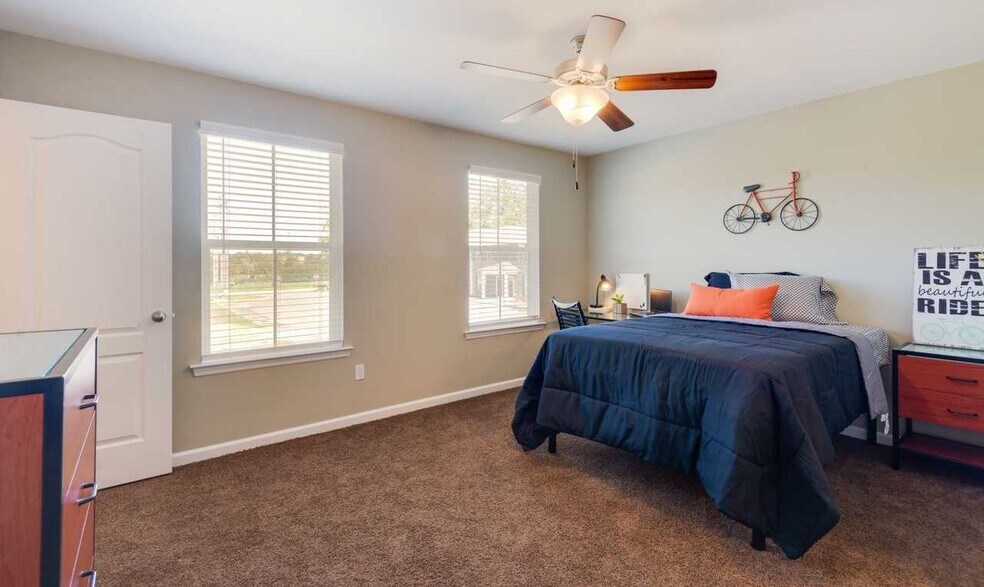 More Photos Of 2021 Tyson Green Ave, Tallahassee Apartments For Sale