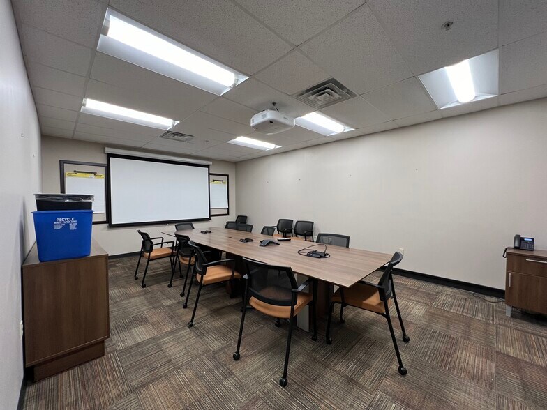 More Photos Of 1 Empire Dr, Rensselaer Office For Lease