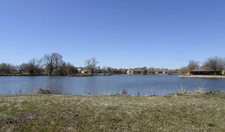 More Photos Of 10017 S Pennsylvania, Oklahoma City Office For Lease