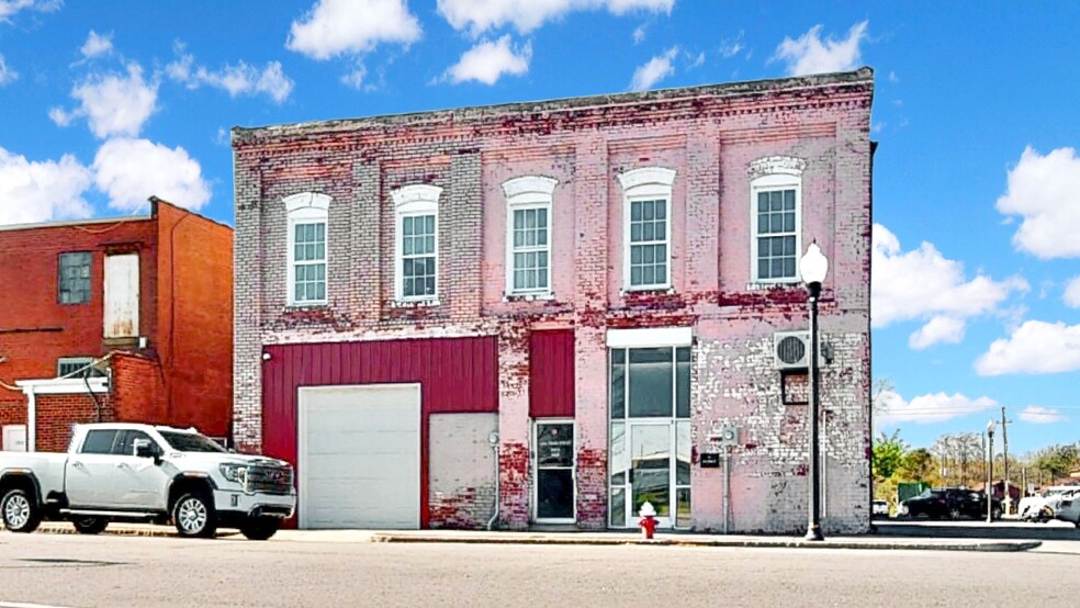 Primary Photo Of 101 E Trade St, Sanford General Retail For Lease