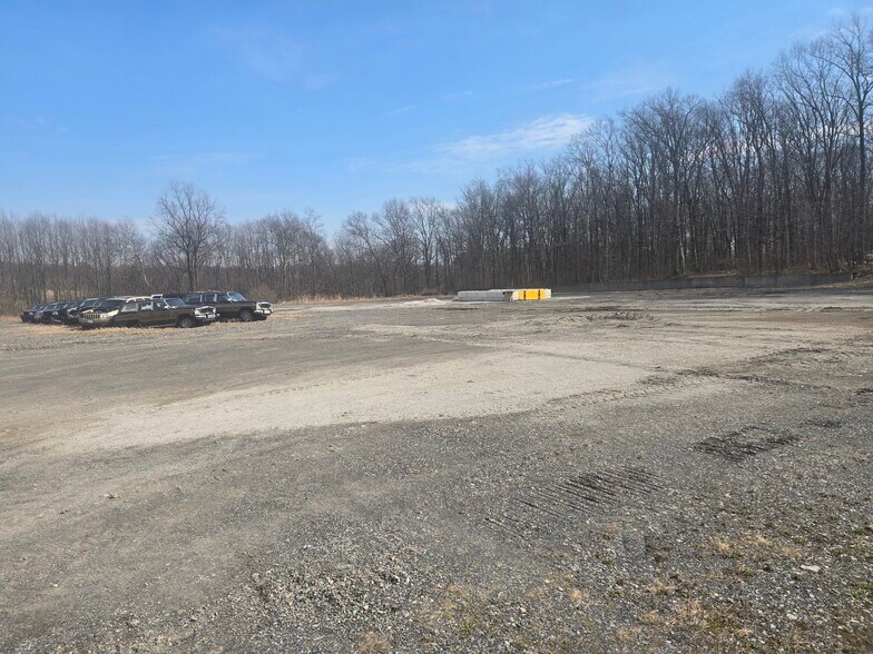 More Photos Of 1121 Valley View Dr, Bangor Land For Lease