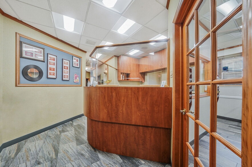 More Photos Of 203 Rockaway Ave, Valley Stream Office For Sale