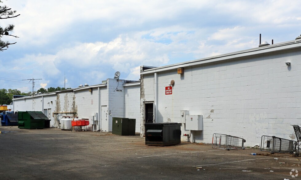 More Photos Of 21600 Great Mills Rd, Lexington Park Freestanding For Lease