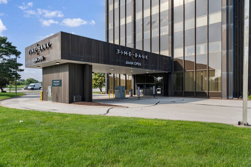 More Photos Of ,  Office For Sale