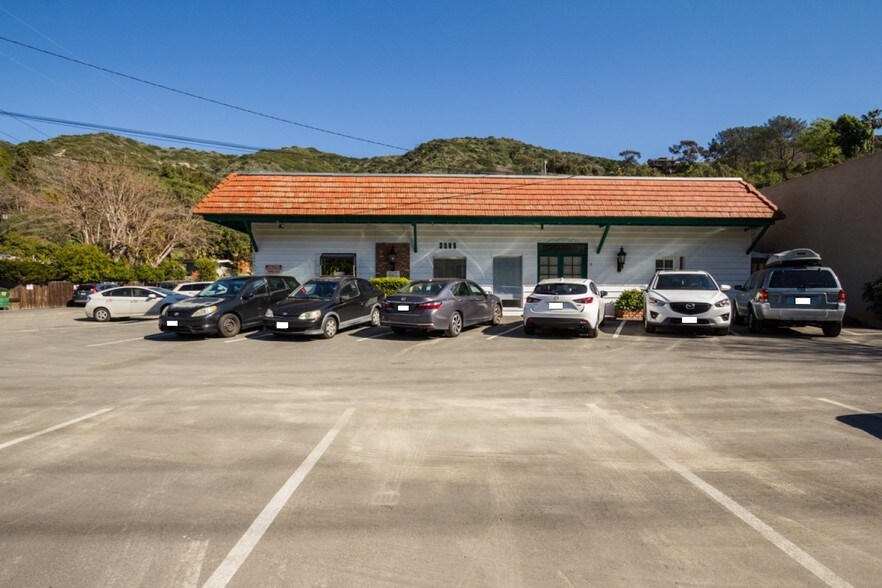 More Photos Of 3295 Laguna Canyon Rd, Laguna Beach Industrial For Lease