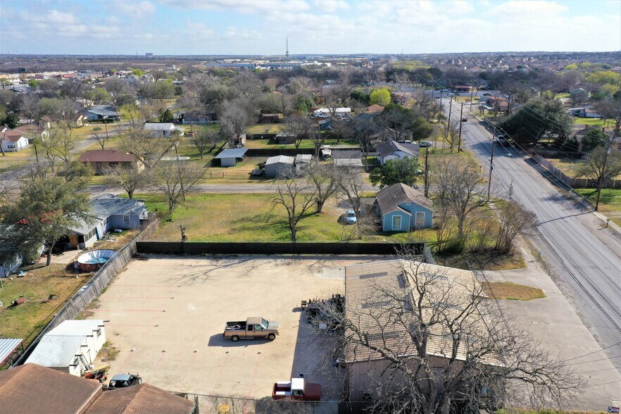 More Photos Of 5447 Seguin Rd, Kirby Auto Repair For Sale