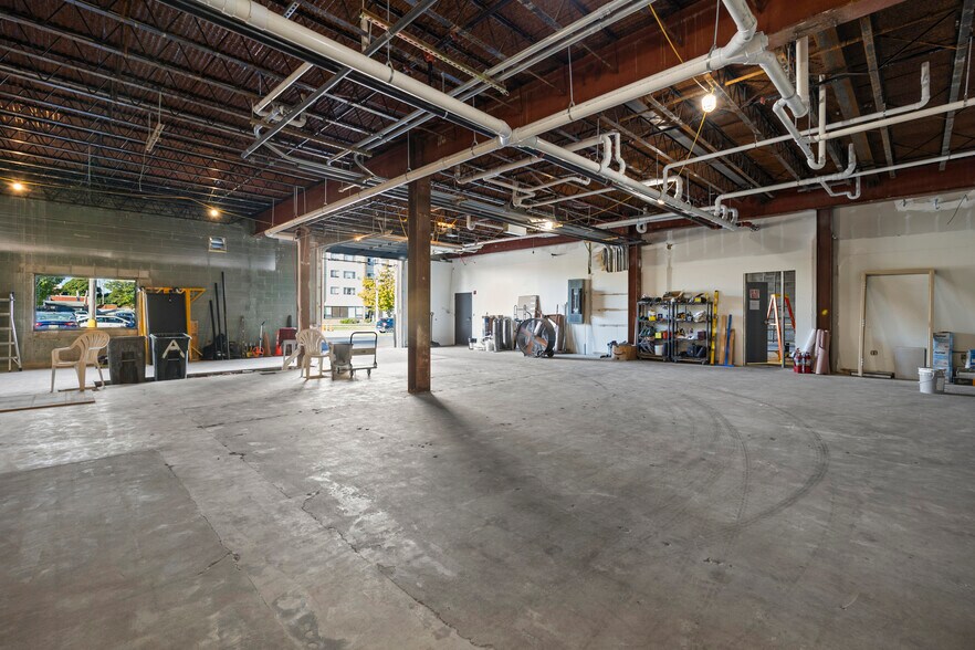 More Photos Of 419 E Market St, Sandusky Hotel For Sale