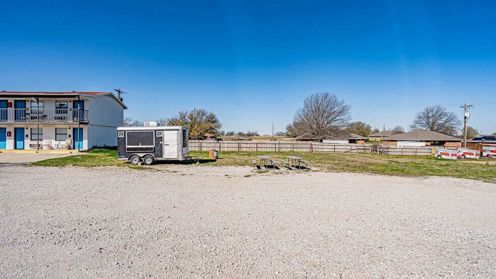 More Photos Of 200 South Hwy, Alvord Land For Lease