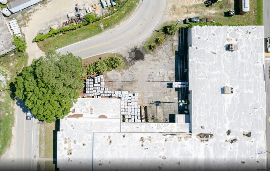 More Photos Of 42 Ross Rd, Savannah Warehouse For Sale
