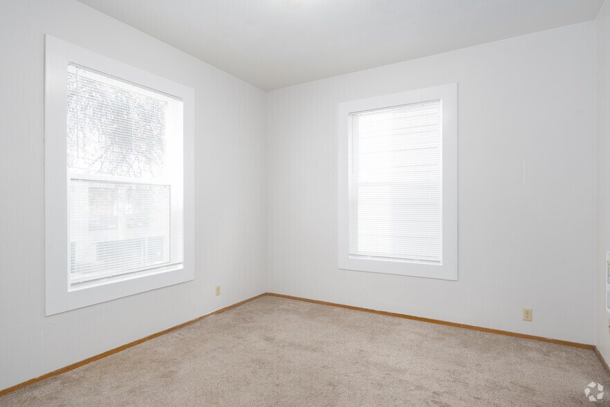 More Photos Of 701-711 E Pike St, Seattle Apartments For Sale