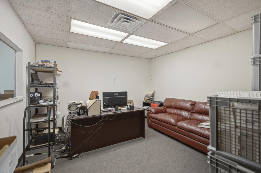 More Photos Of 15336 Valley Blvd, City of Industry Industrial For Lease