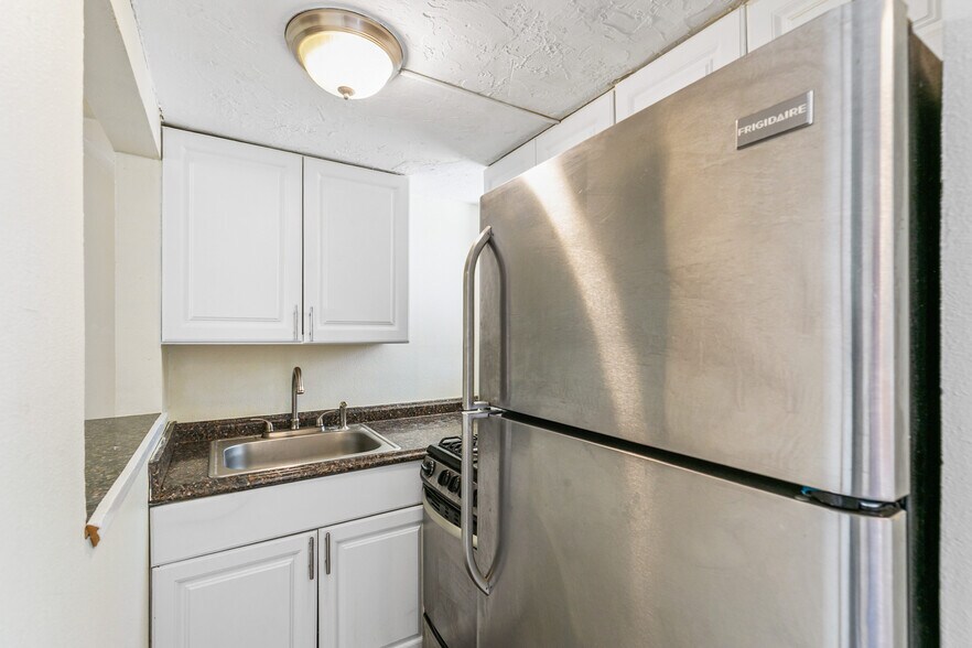 More Photos Of 1195 Birch St, Denver Multifamily For Sale