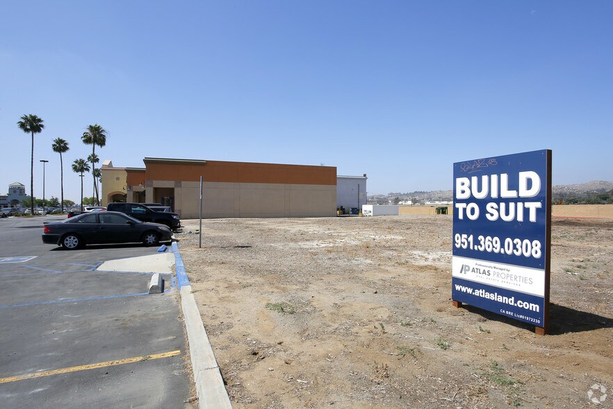 More Photos Of 2560 N Perris Blvd, Perris Unknown For Lease