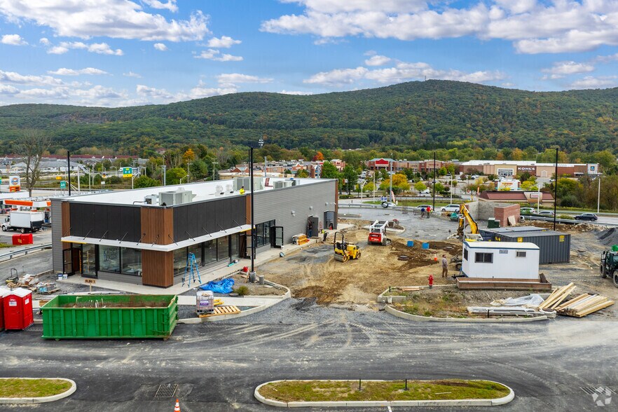 More Photos Of 6 Locey Ln, Harriman Freestanding For Lease