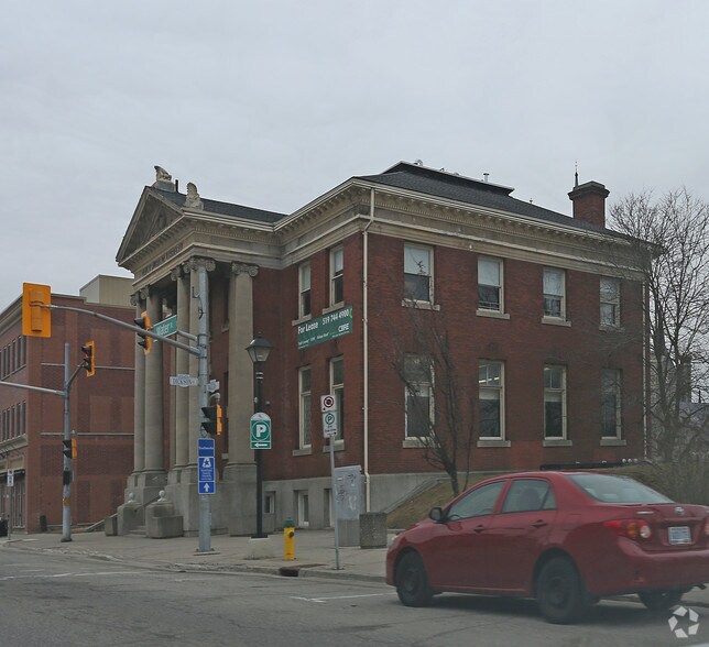 More Photos Of 34 Water St N, Cambridge Office For Lease
