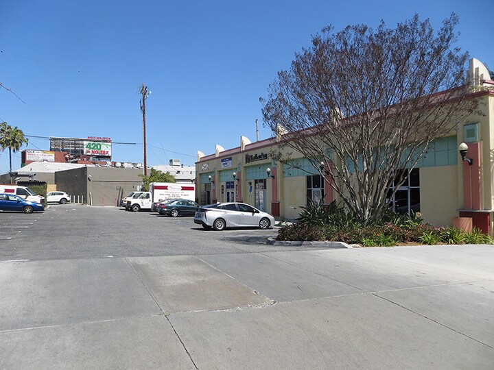 More Photos Of 4363-4371 Crenshaw Blvd, Los Angeles General Retail For Sale