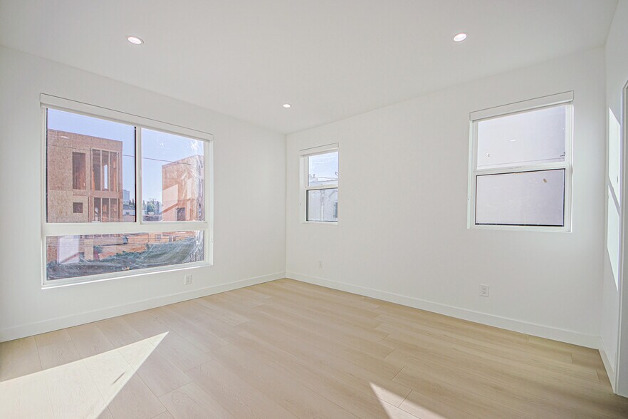 More Photos Of 2200 Thurman Ave, Los Angeles Multifamily For Sale