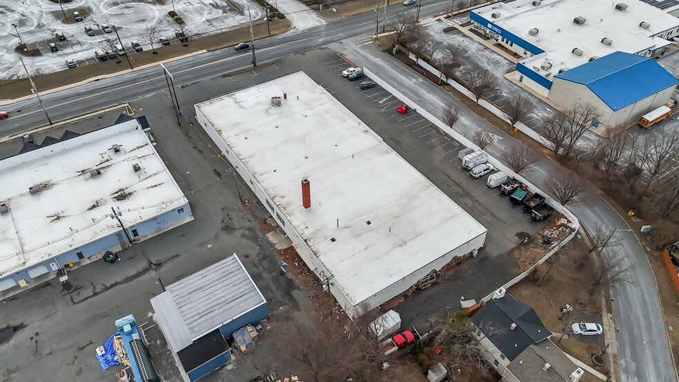 More Photos Of 1010 Spruce St, Lawrenceville Warehouse For Sale