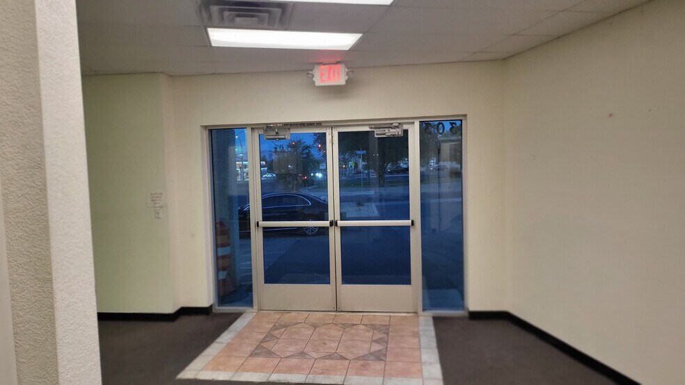 More Photos Of 303 Kansas Ave, Henderson Service For Lease