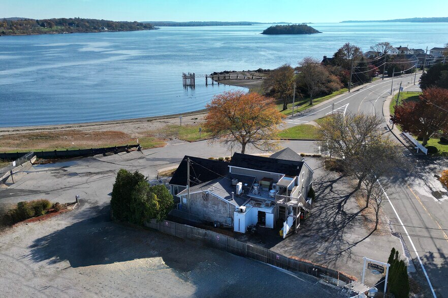 More Photos Of 15 Point Rd, Portsmouth Restaurant For Sale