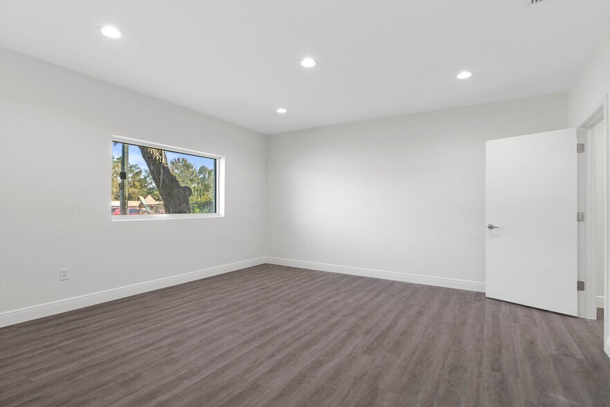 More Photos Of 2519 Highway 44 W, Inverness Office For Sale