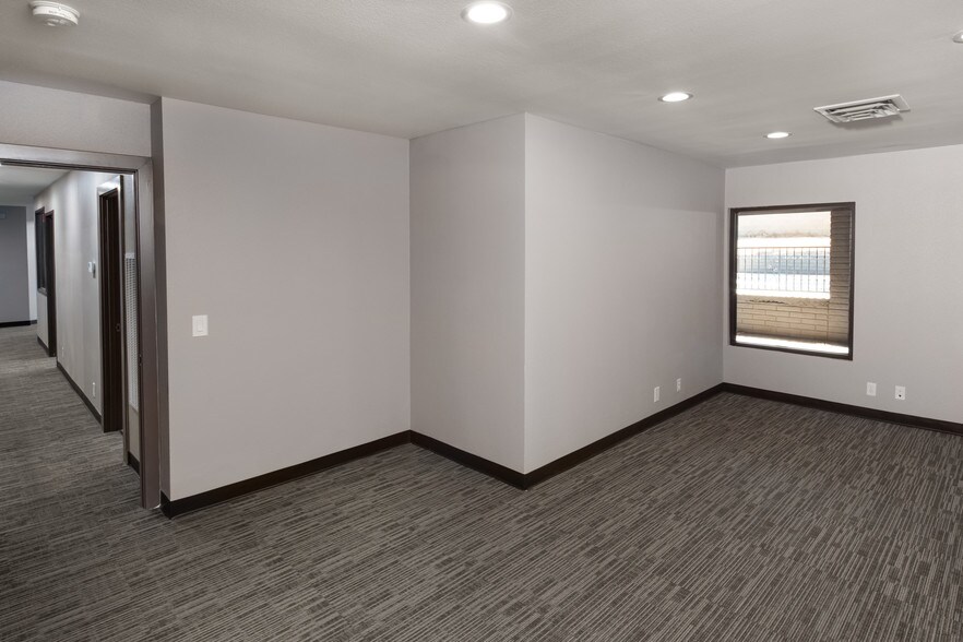 More Photos Of 3291 E Patrick Ln, Las Vegas Medical For Lease