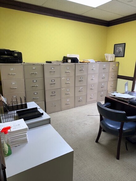 More Photos Of 1433 Emerywood Dr, Charlotte Office For Lease