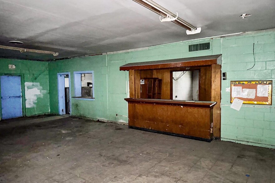 More Photos Of 678 Florence St, Camden Daycare Center For Sale