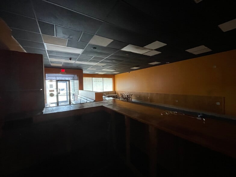 More Photos Of 70-90 Main St, Chicopee Unknown For Lease