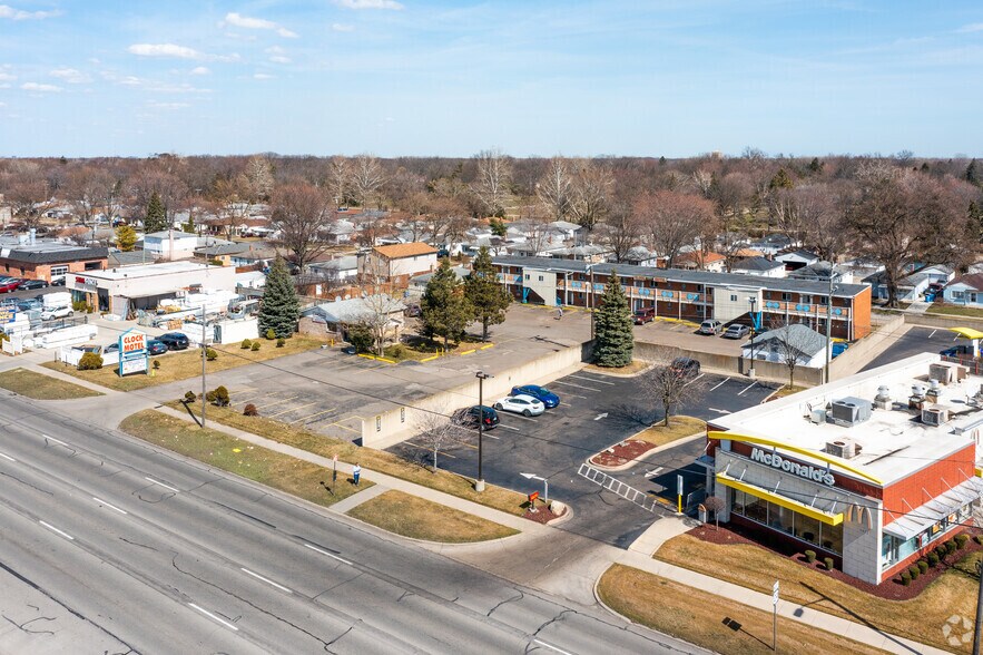 More Photos Of 6452 N Telegraph Rd, Dearborn Heights Hotel For Lease
