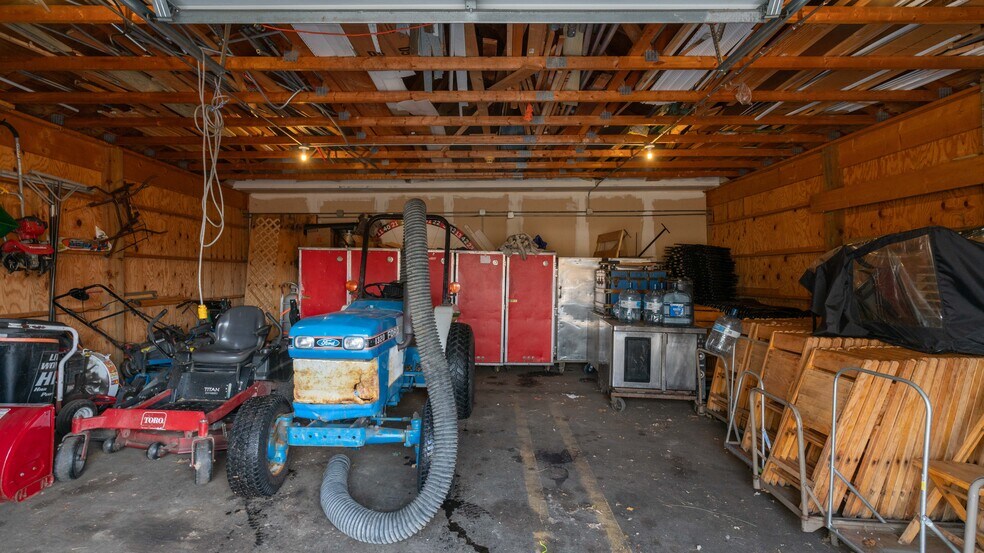 More Photos Of 271 Columbia Ave, Depew Lodge Meeting Hall For Sale