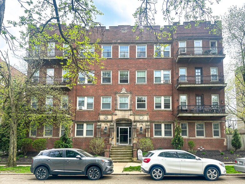 Primary Photo Of 2740 Hampshire Rd, Cleveland Heights Apartments For Sale