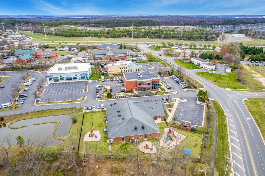 More Photos Of 43181 Amberwood Plz, Chantilly Schools For Sale