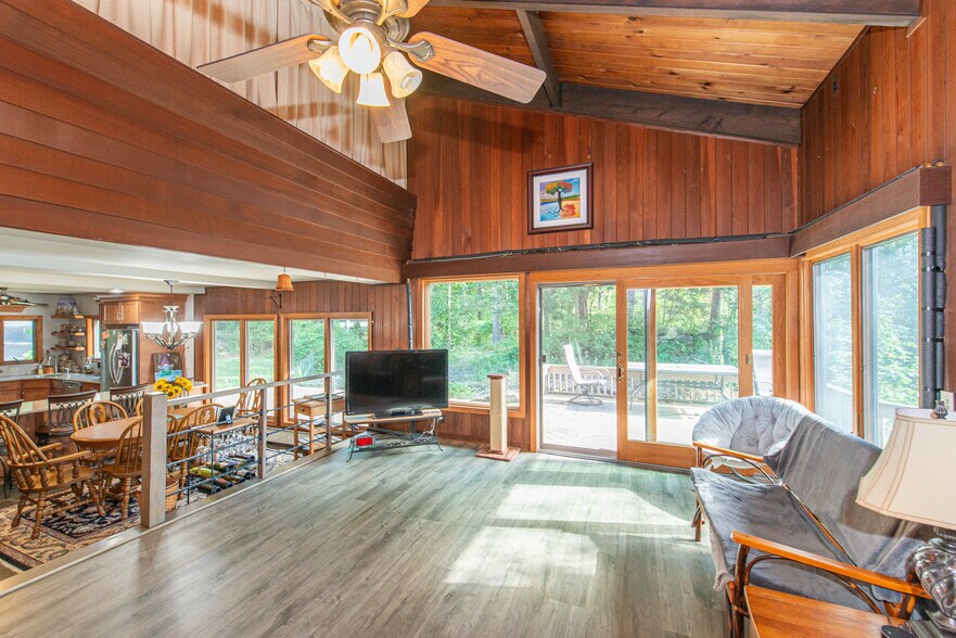 More Photos Of 40 Brighton Rd, Andover Specialty For Sale