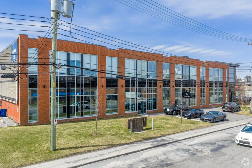 More Photos Of 8170 Ch Montview, Mont-Royal Loft Creative Space For Lease