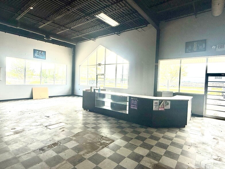 More Photos Of 6532-6546 US Hwy 6, Portage Unknown For Lease