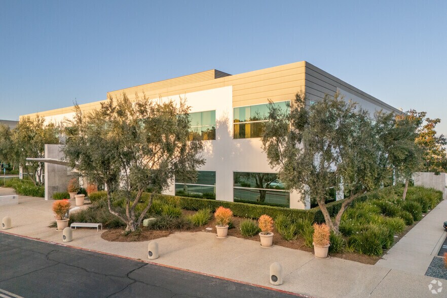 More Photos Of 26940 Aliso Viejo Pky, Aliso Viejo Office For Lease