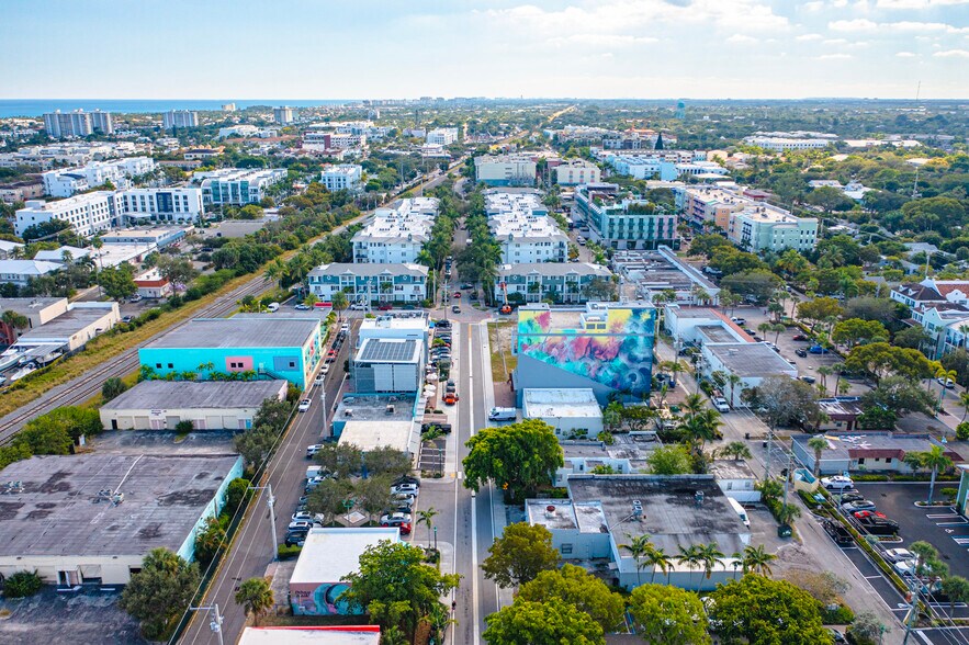 More Photos Of 367 NE 3rd Ave, Delray Beach Freestanding For Sale