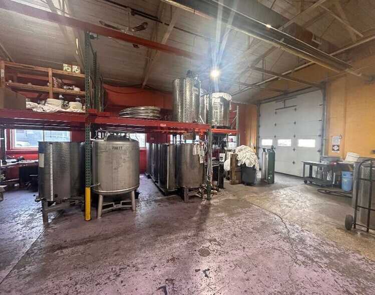 More Photos Of 93 Ecorse Rd, Ypsilanti Service For Lease