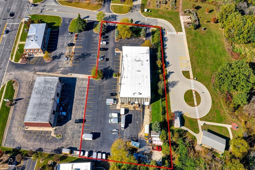 More Photos Of 400 N Schmidt Rd, Bolingbrook Office For Lease