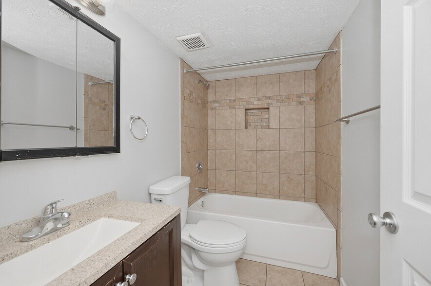 More Photos Of 3935-3939 Wilma Ct, Cincinnati Apartments For Sale