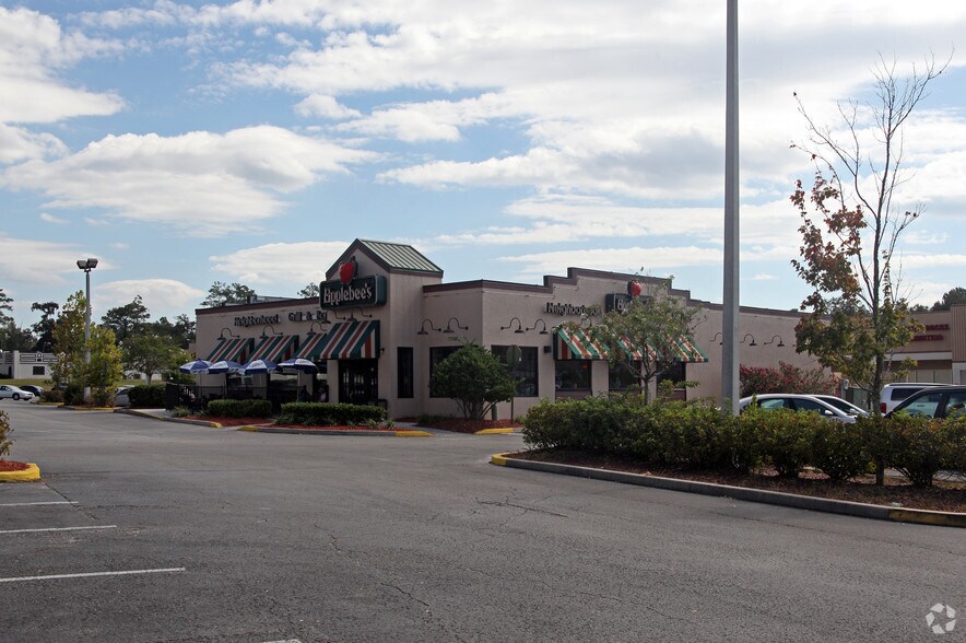 More Photos Of 20020-20128 Cortez Blvd, Brooksville Unknown For Lease