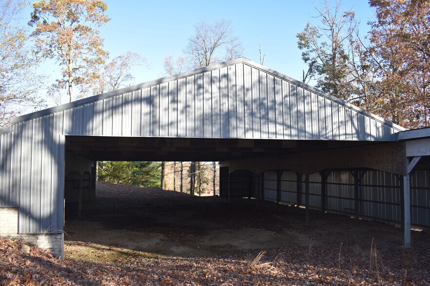 More Photos Of 158 Ragon Road, Tilly Office For Sale